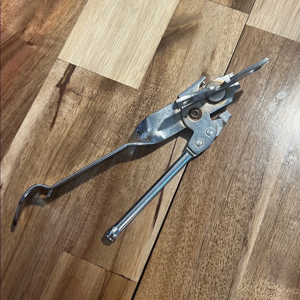 Vintage Ekco can opener/bottle opener